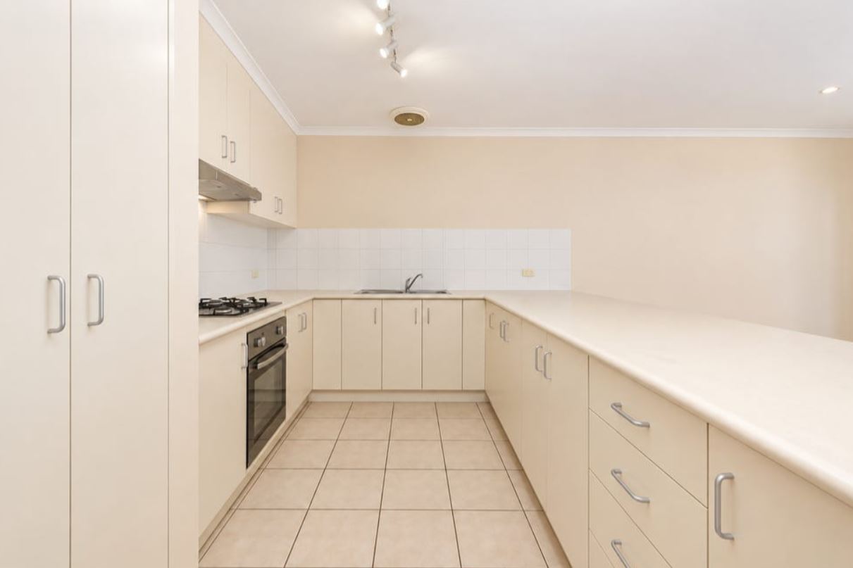 11/15 Charlton Cres, Gordon, ACT 2906