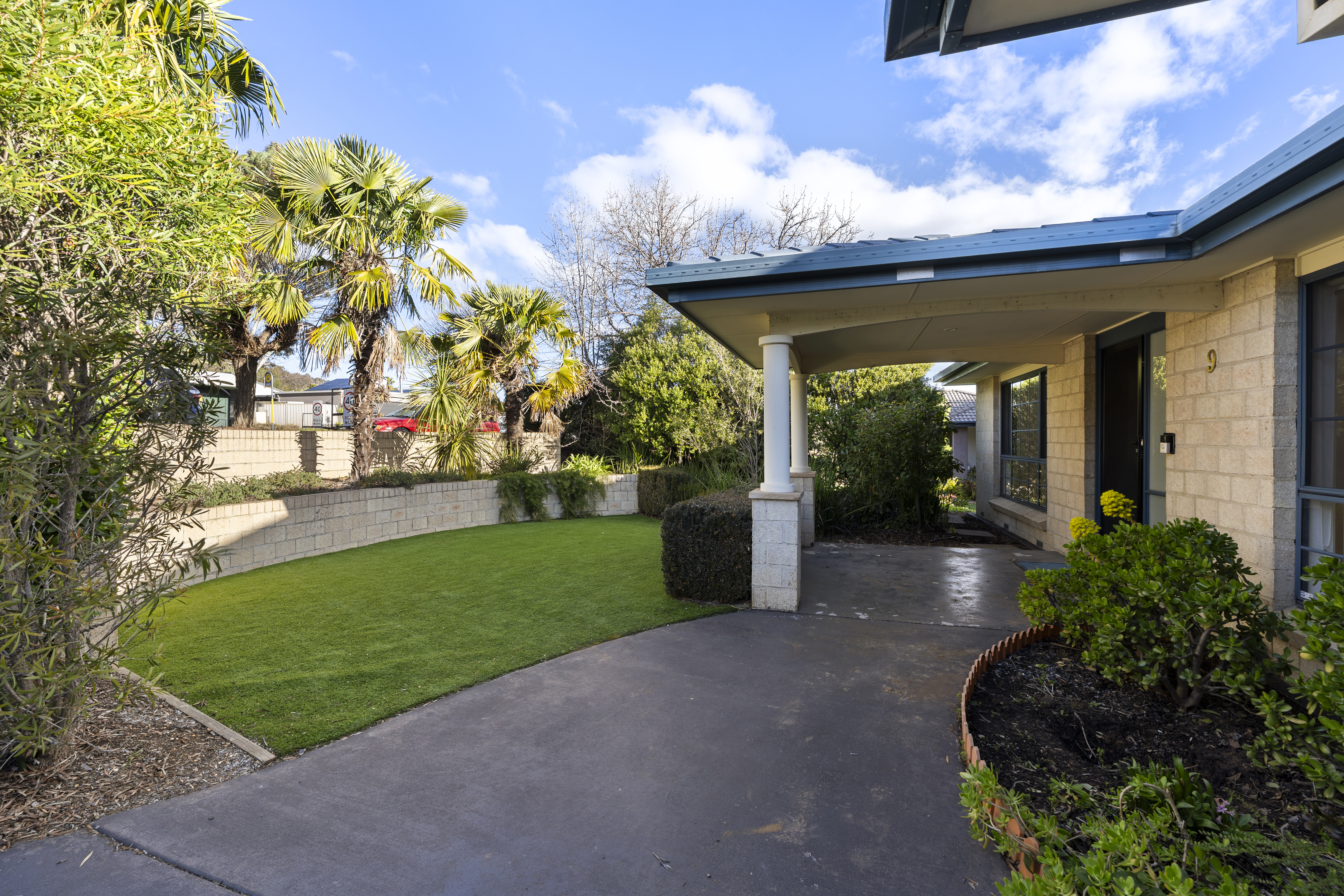 9 Carolyn Jackson Drive, Jerrabomberra NSW 2619