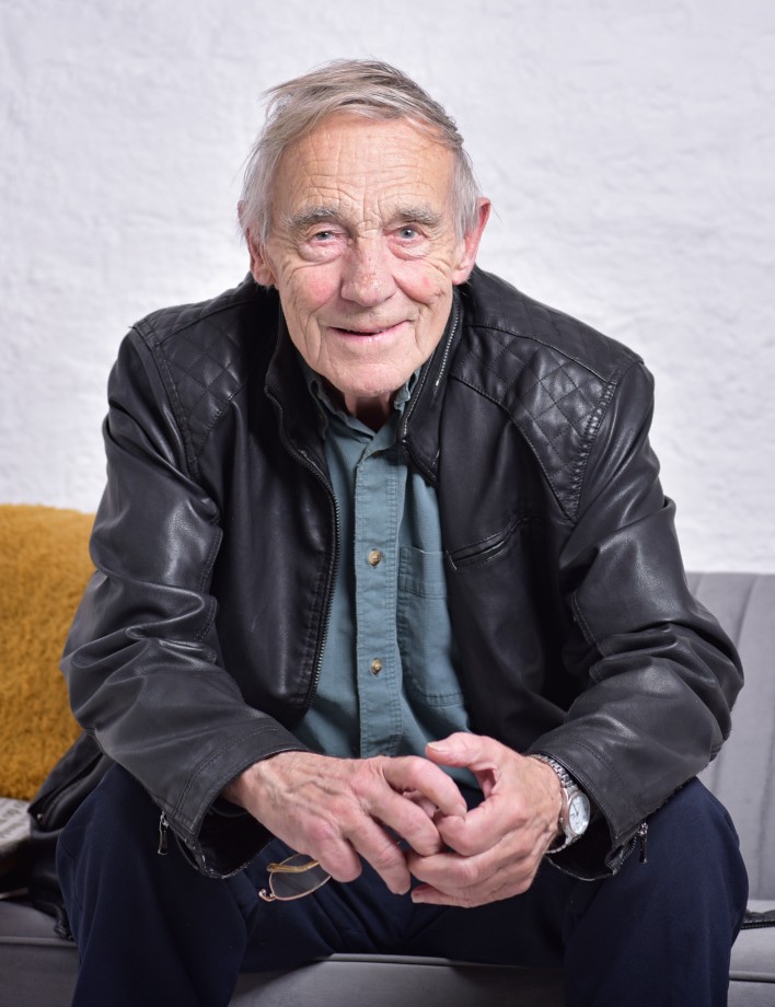 Michael Jayston