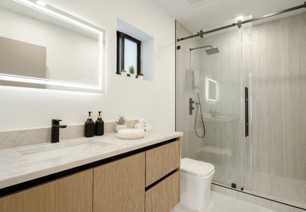 Modern Miami Beach Home - Photo 8