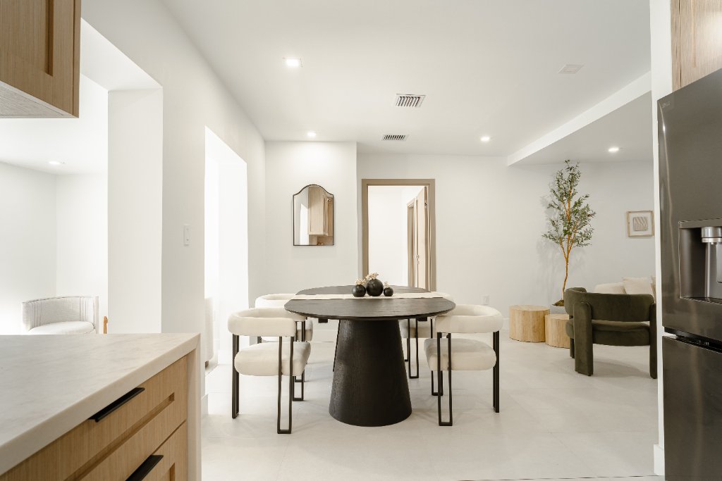 Modern Miami Beach Home - Photo 4
