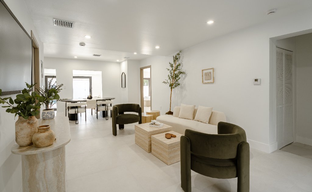 Modern Miami Beach Home - Photo 3