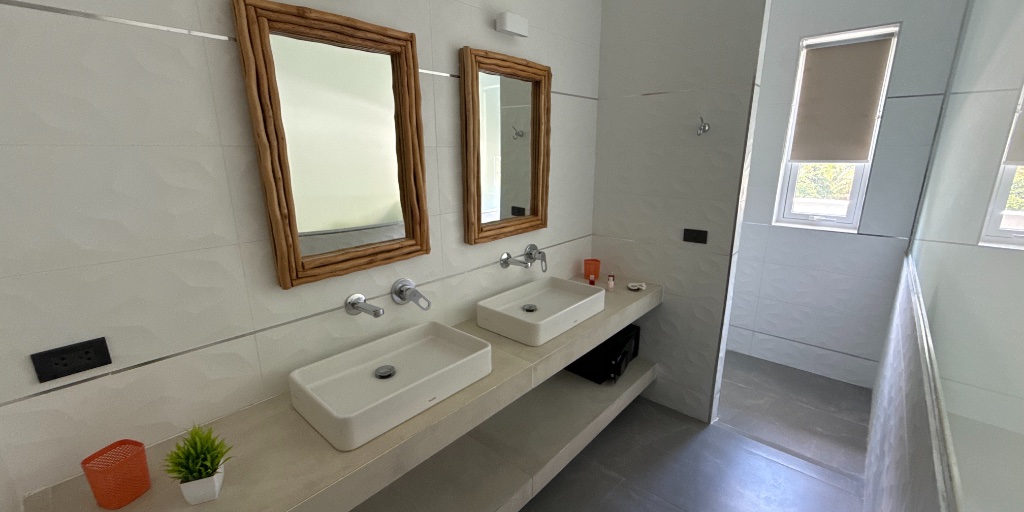 Bathroom 2 at Coconuts Villa nr 4 in Lamai, Koh Samui