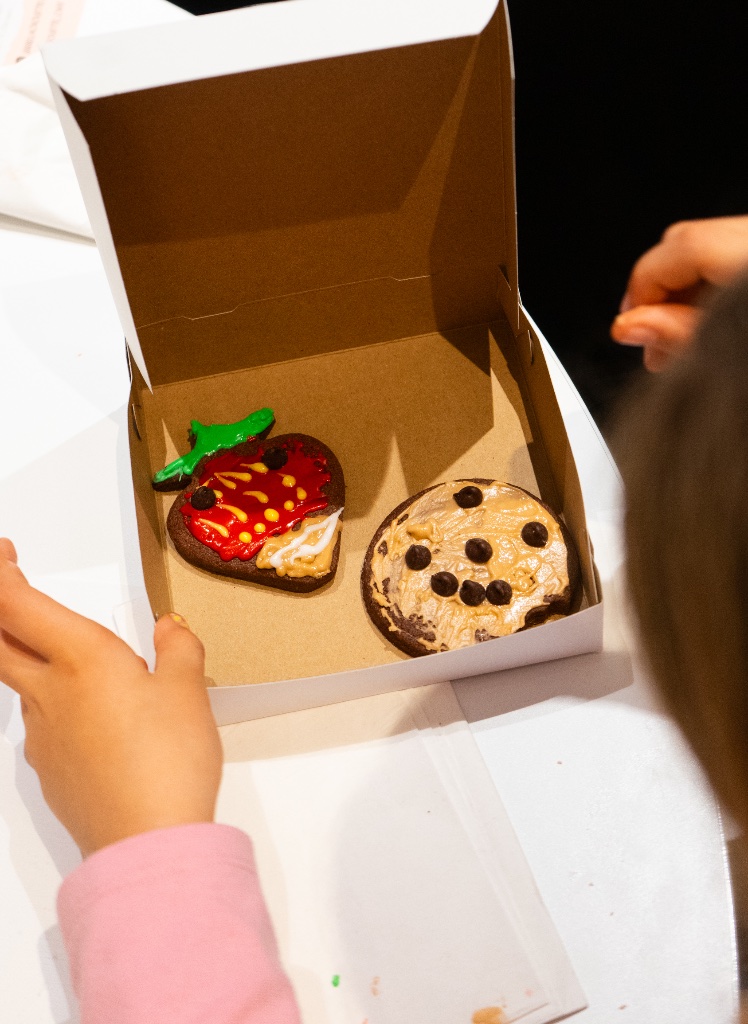 Children discovering chocolate creations