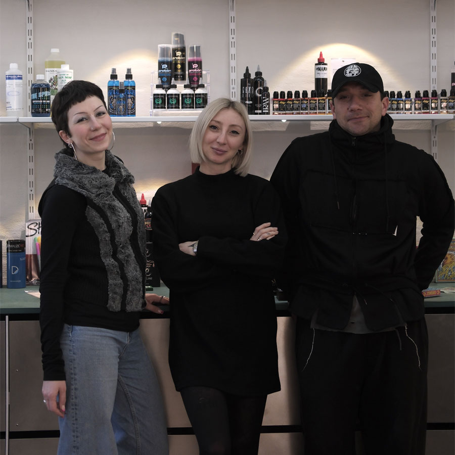 Das OUT OFF SUPPLY Team
