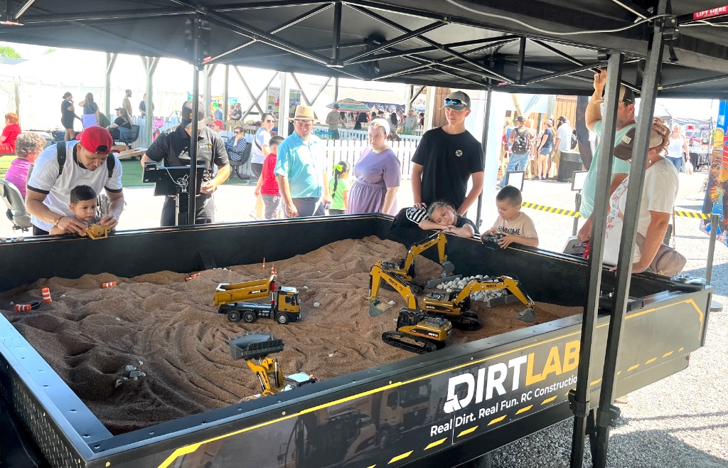 DirtLab at a festival