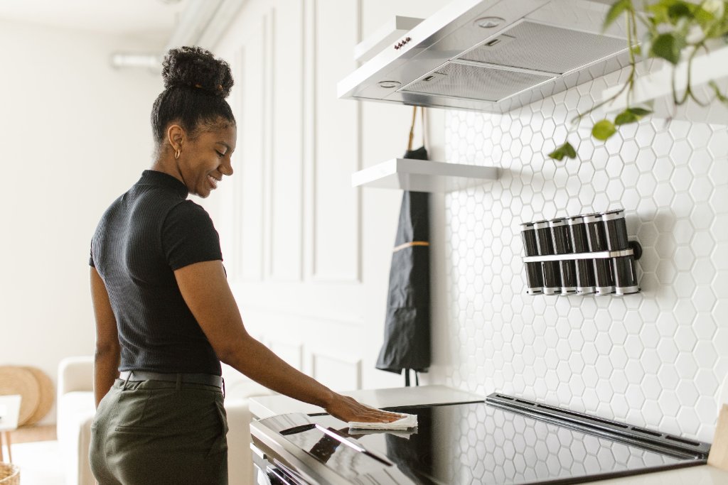 Kitchen Cleaning