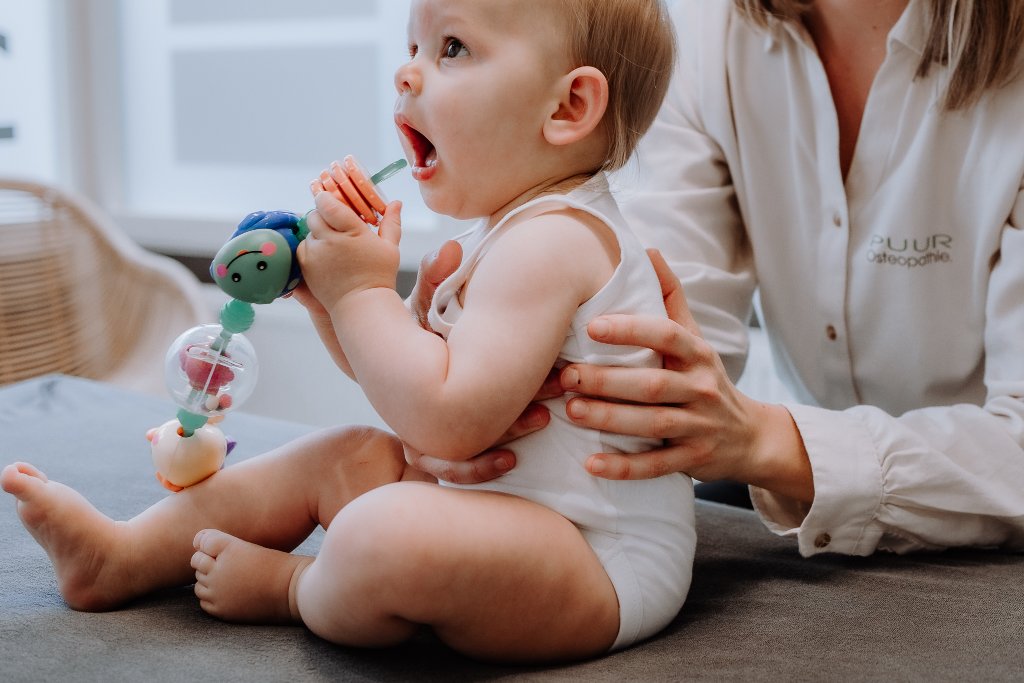 Osteopathie behandeling baby