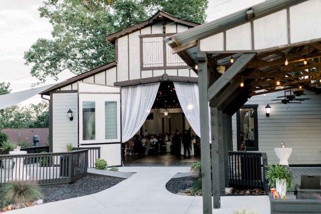 White Oaks Bistro