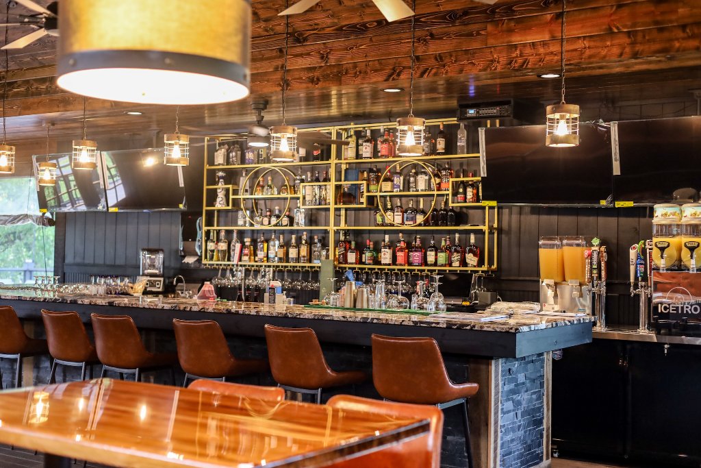 Rustic Cabin Bar & Grill