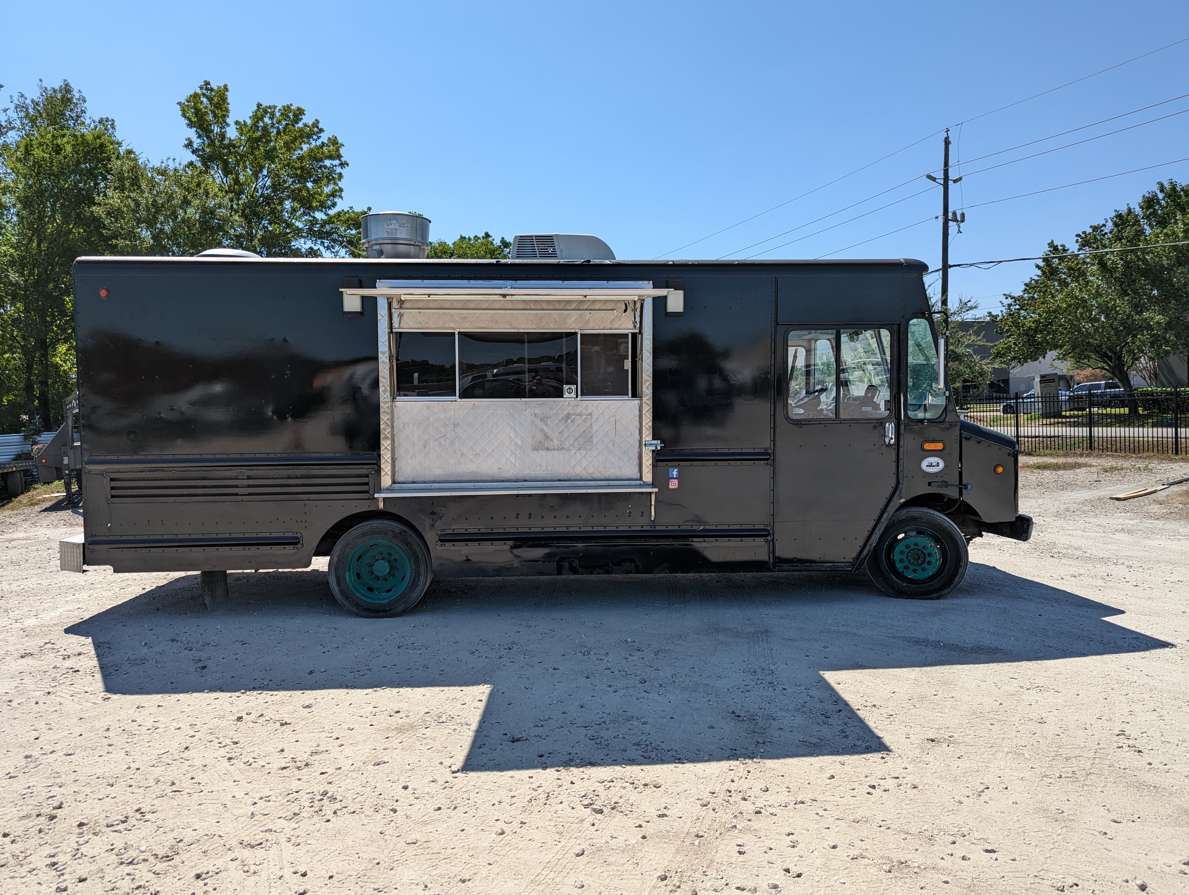 Black Step Van Food Truck — Texas Food Truck Rentals