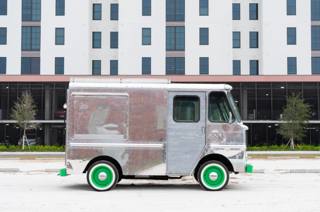 Vintage Grumman — 1966 Olson Step Van