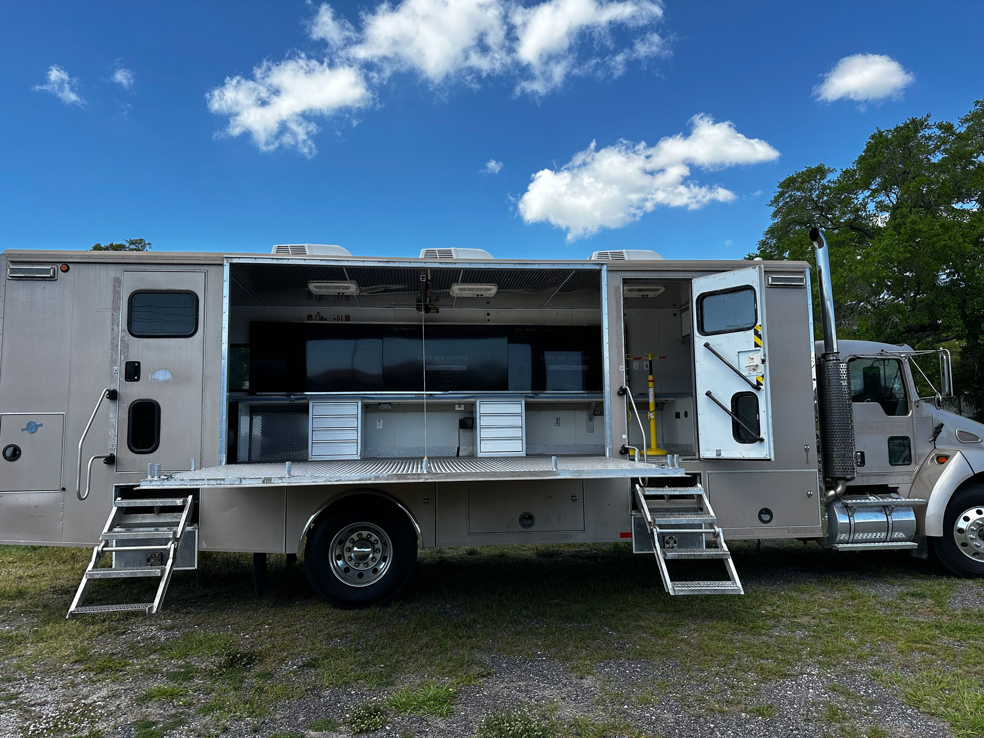 Mobile Stage Truck
