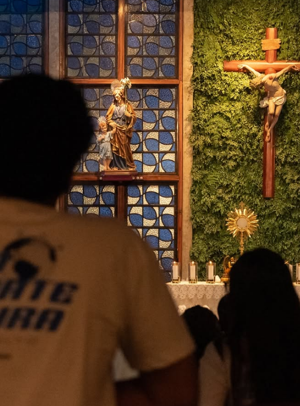 Oração diante do altar