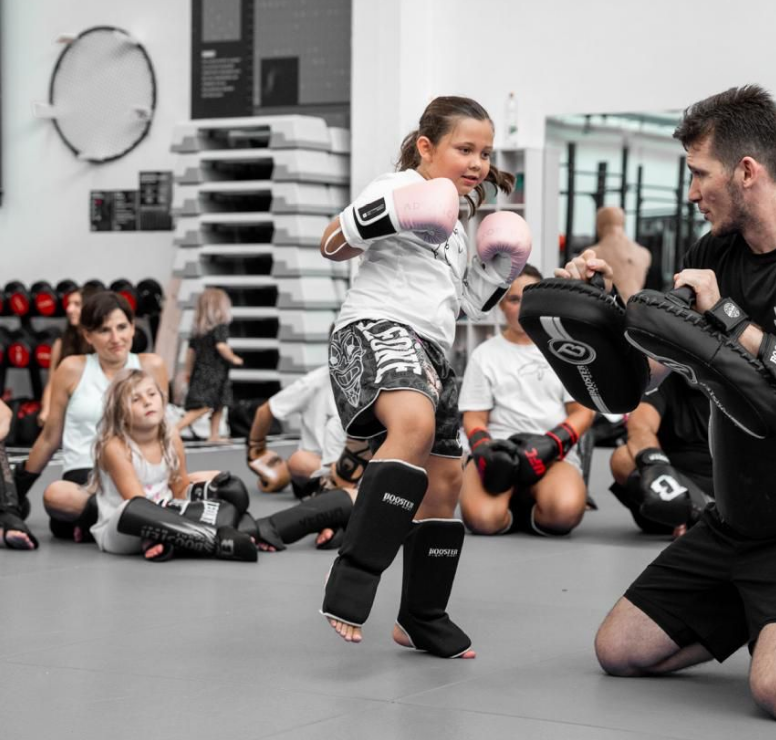 Kickboxing Kids Action