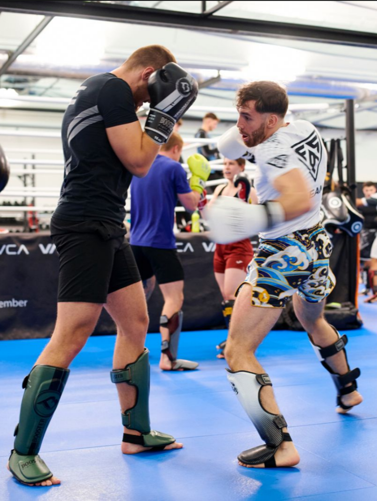 Kickboxen Sparring im Ring