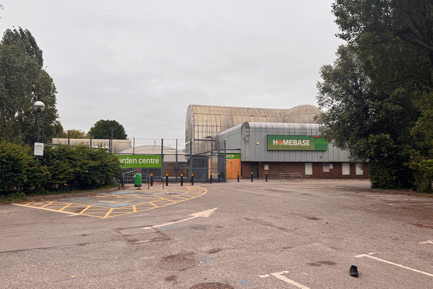 Securing a high-risk vacant retail site – Homebase, Catford