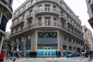 BICE lanza una línea de leasing por $20.000 millones para impulsar el transporte de carga y la logística