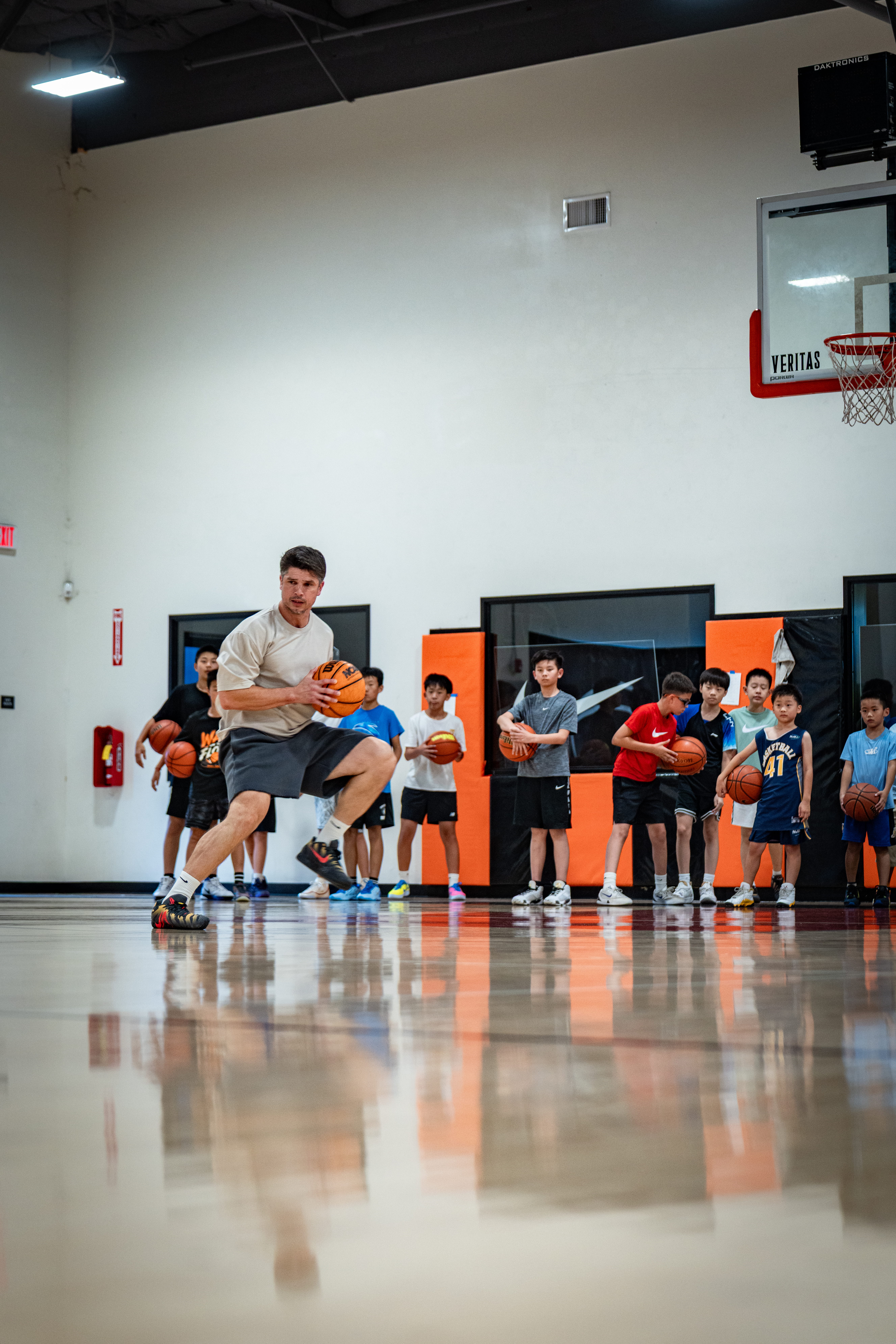 Velocity HQ coach demonstrating a dribbling move