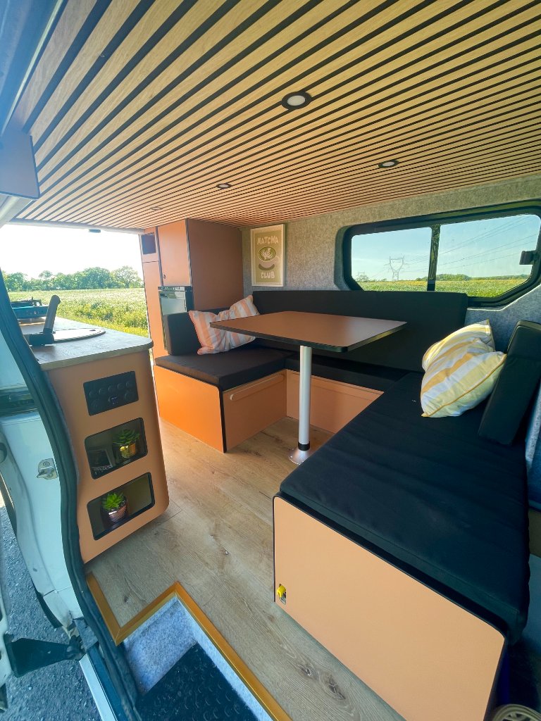 Aménagement Trafic sur mesure — Trafic 3 L2H1 — réalisé par Ostrel près de Nantes