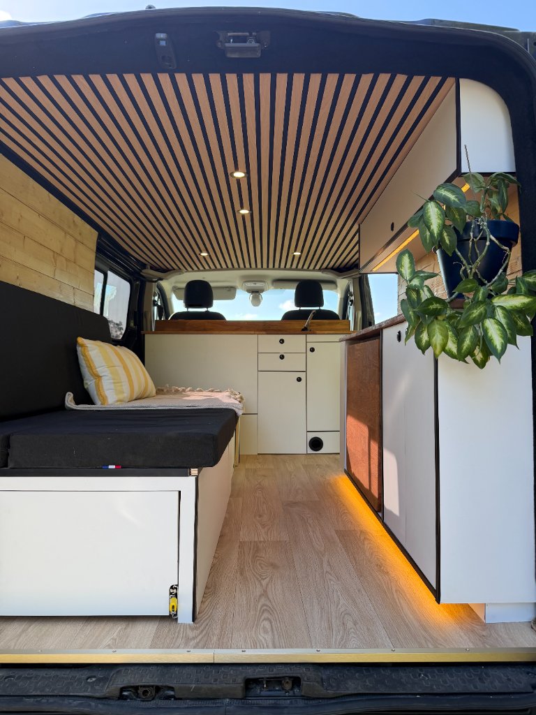 Aménagement Fiat Talento L2H1 sur mesure — Fiat Talento L2H1 — réalisé par Ostrel près de Nantes