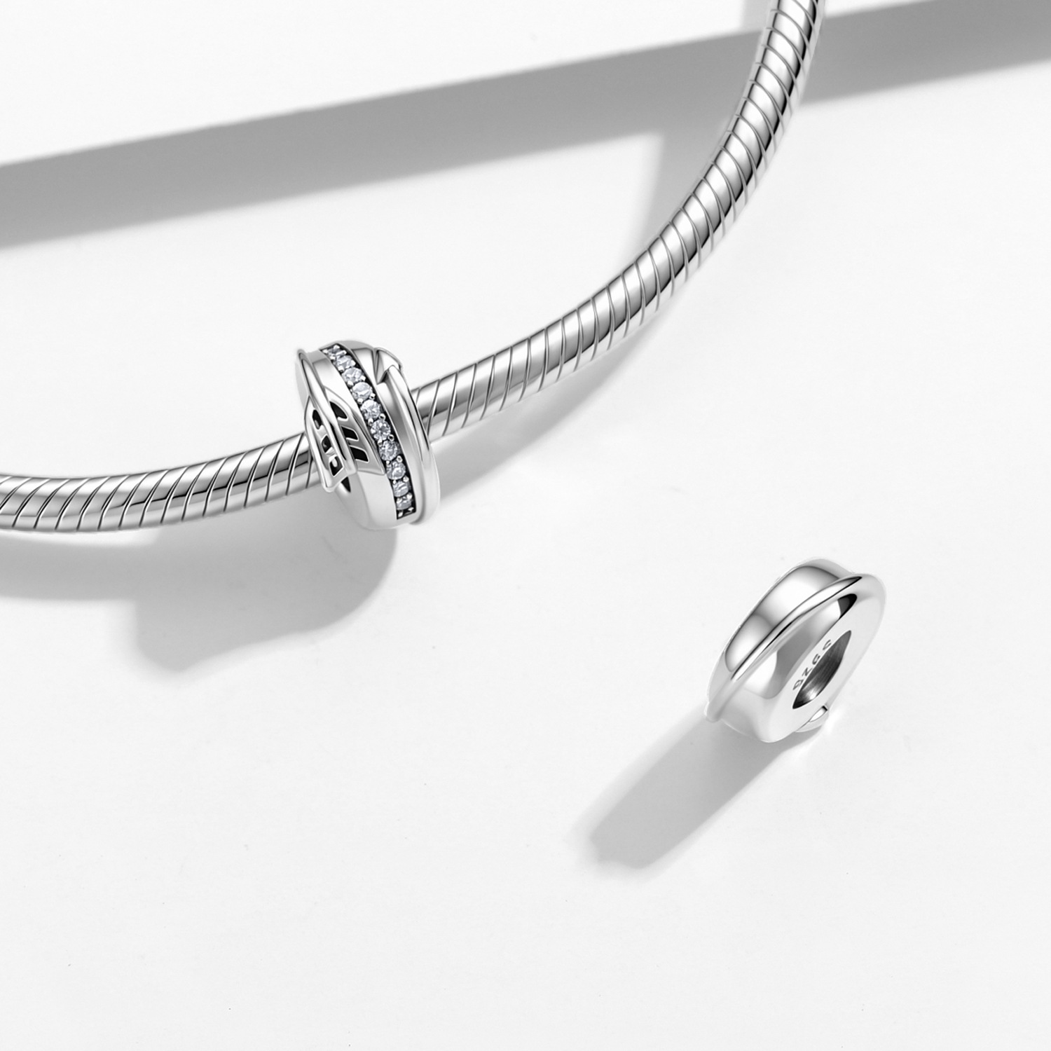 S925 Pure Silver European & American Style Full-Diamond Arrow Spacer Bead — Fashion Minimalist Beaded Bracelet Accessory — view 3