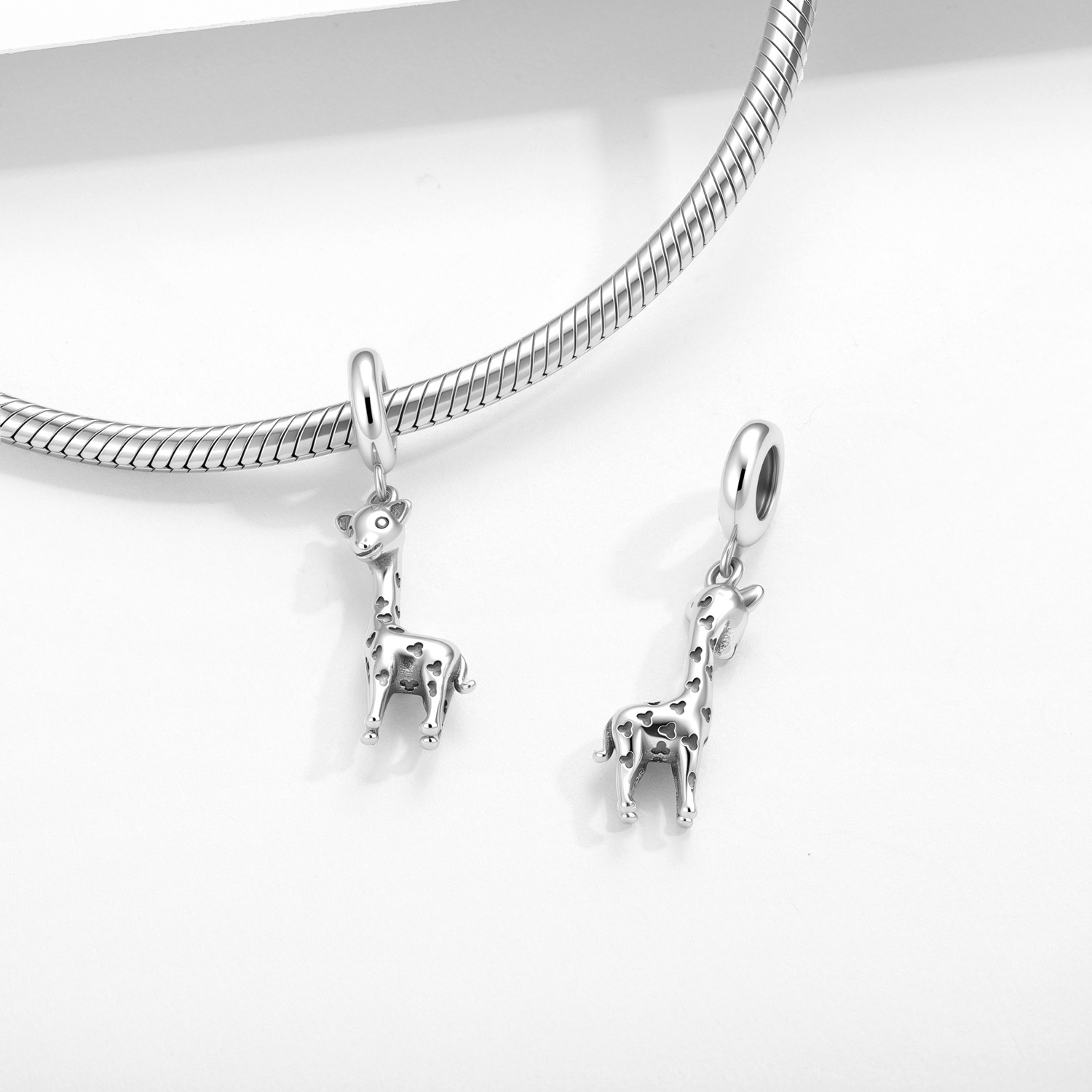 S925 Sterling Silver Giraffe Charm - Bracelet Pendant — view 3