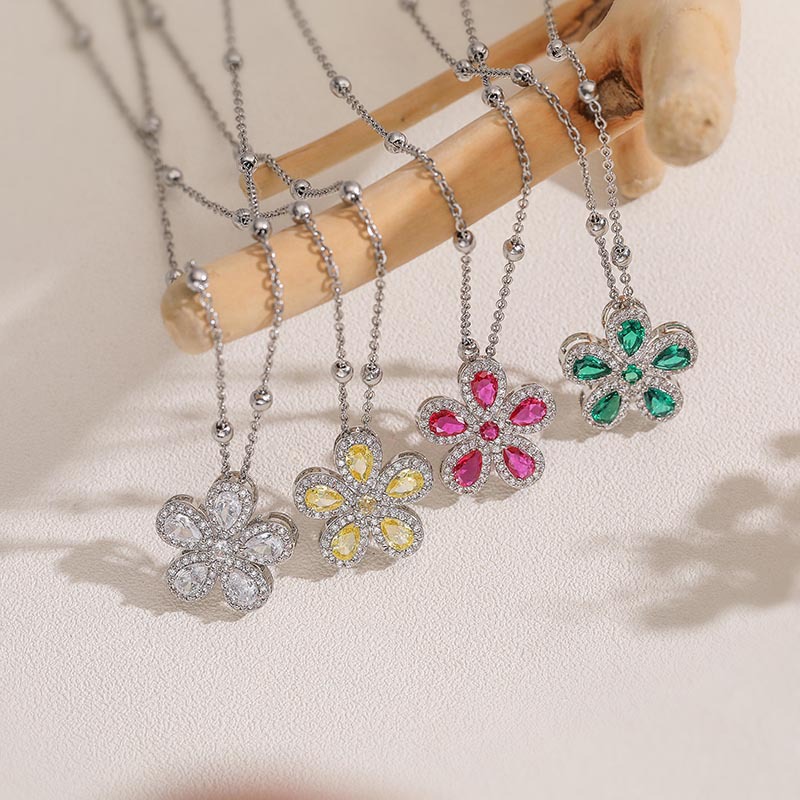Copper-Inlaid Teardrop Colored Diamond Five-Petal Flower Pendant Necklace - Elegant Light Luxury Sparkling Floral Beaded Clavicle Chain 3