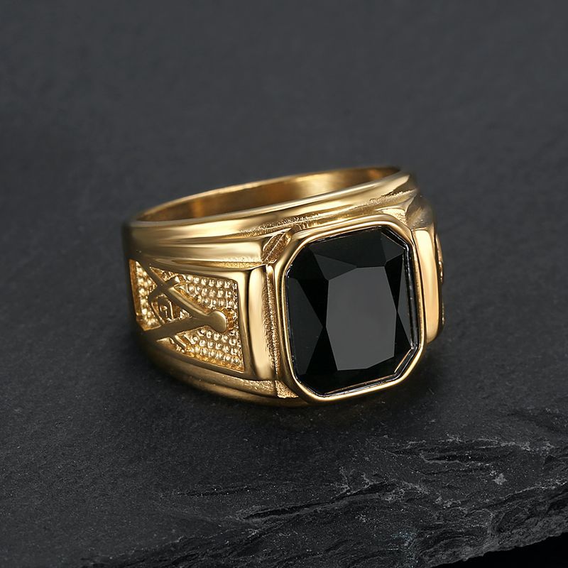 Classic Vintage Masonic Black Glass Signet Ring — Gold