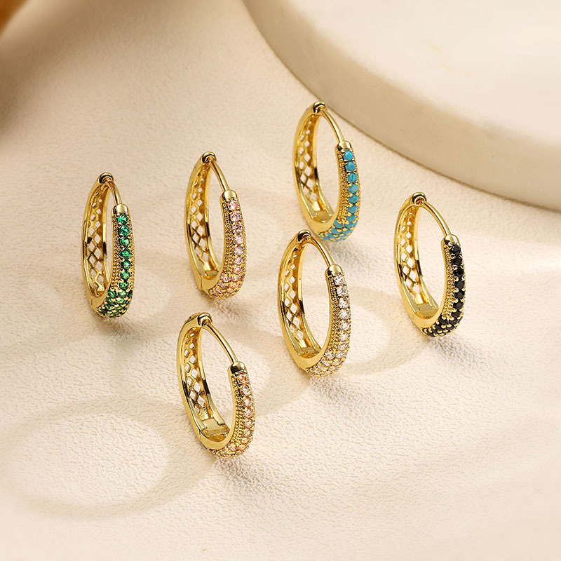 European Luxury Copper Inlaid Colored Diamond Oval Hoop Earrings Niche Design Hollow U-Shaped Huggie Earrings
