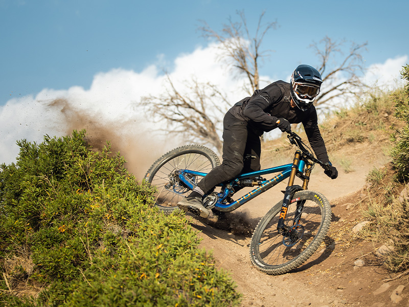Mountain Biking & Adventure Parks