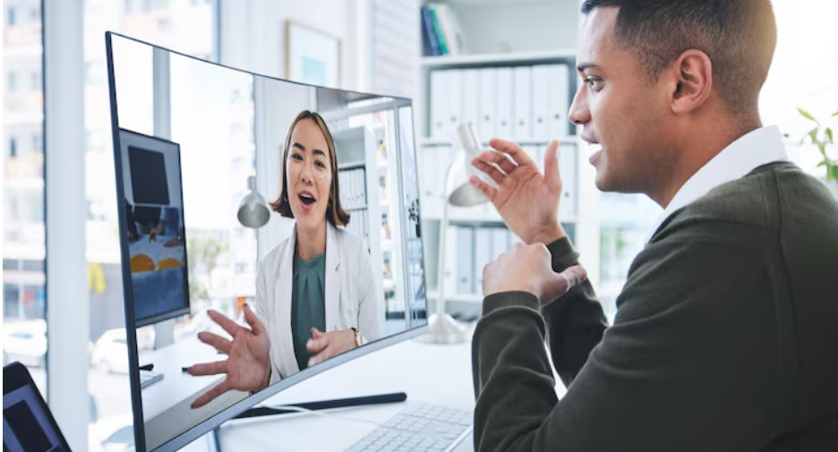 Client and VA in virtual meeting