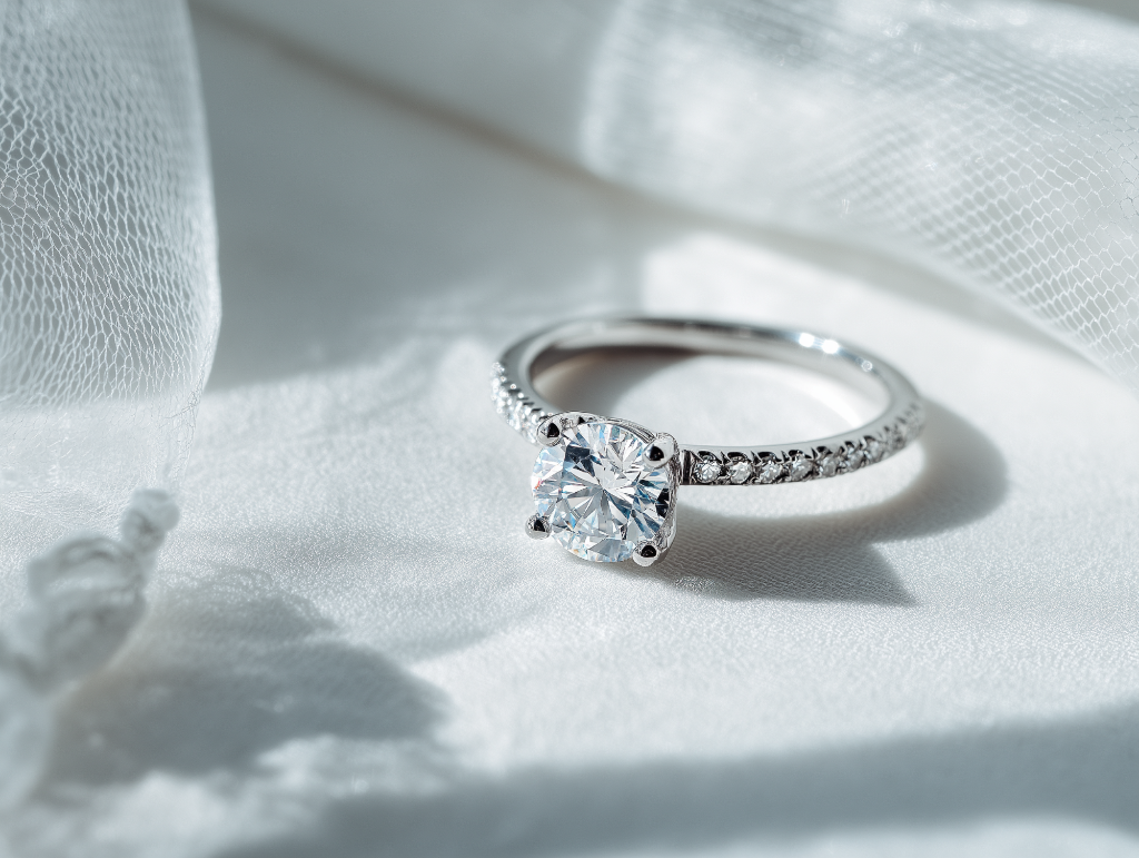 Round brilliant diamond solitaire engagement ring