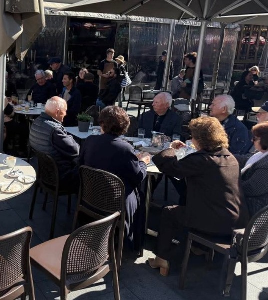 Nikos Coffee & Cake 2025