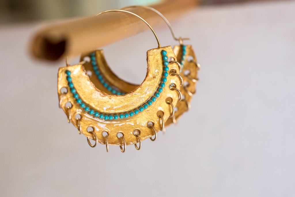 Paper jewelry creation 4
