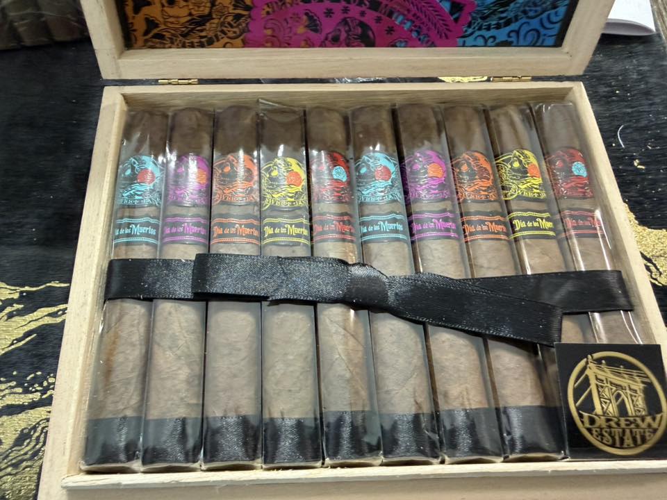 Día de los Muertos - Drew Estate Box