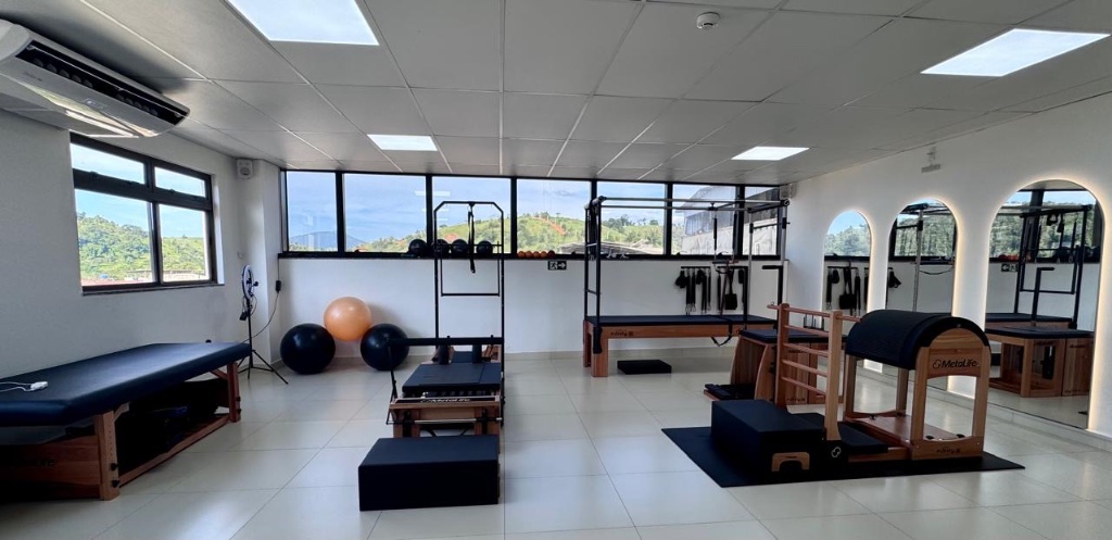 Ambiente acolhedor com vista para a serra de Mutum