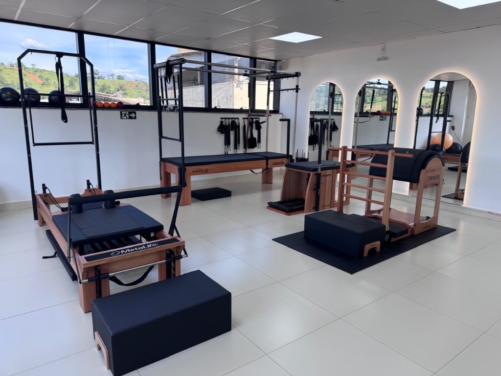 Estrutura completa para Pilates e reabilitação