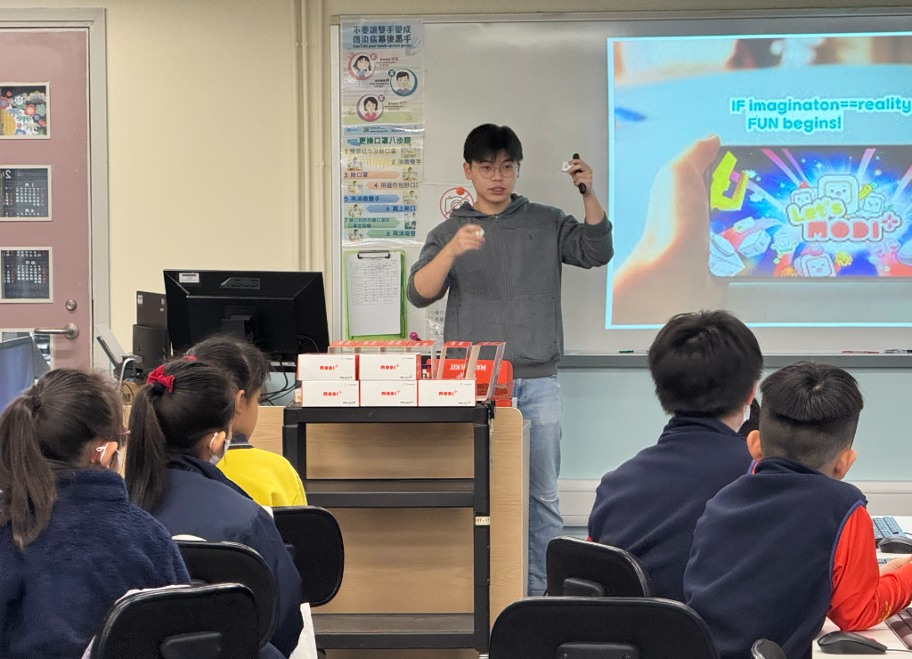 Instructor Demonstrating MODI Modules
