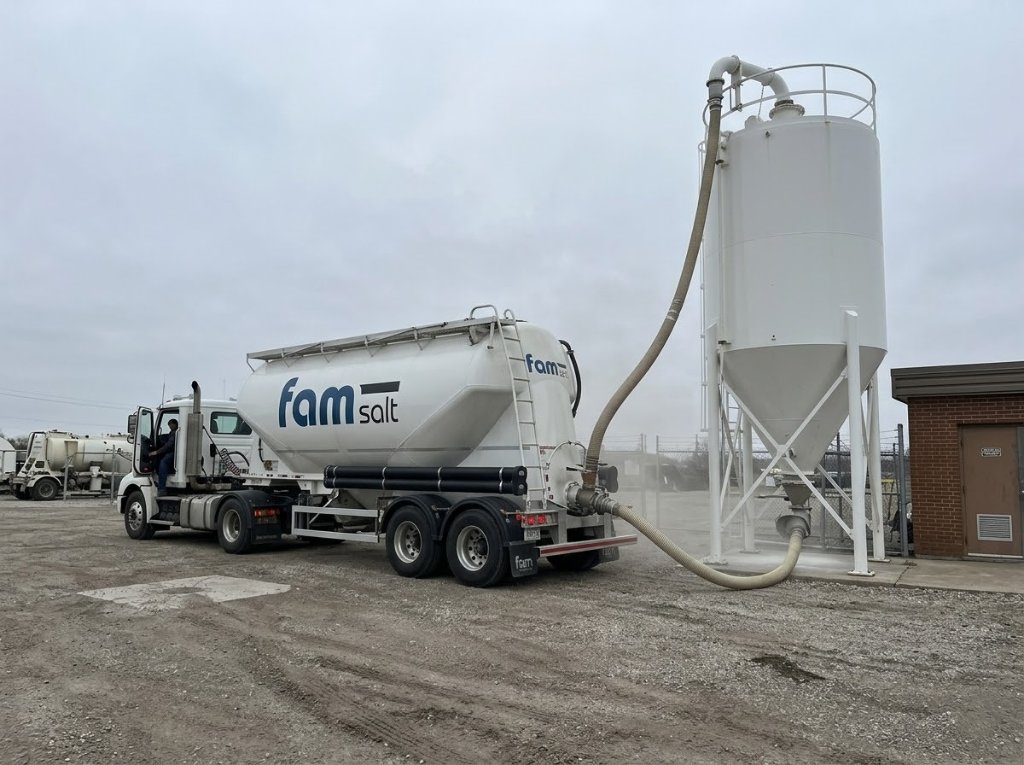 Silo Delivery — Custom Blowing