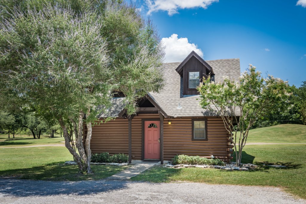 White Bluff Cabins