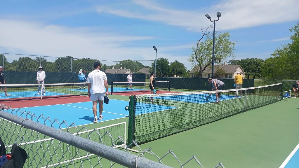 Pickleball & Tennis Courts