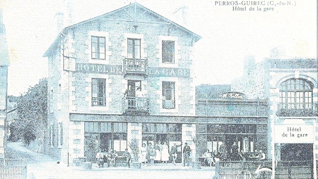 Hôtel de la gare historique - Perros-Guirec