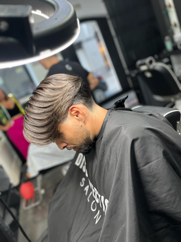 Disconnection Salon