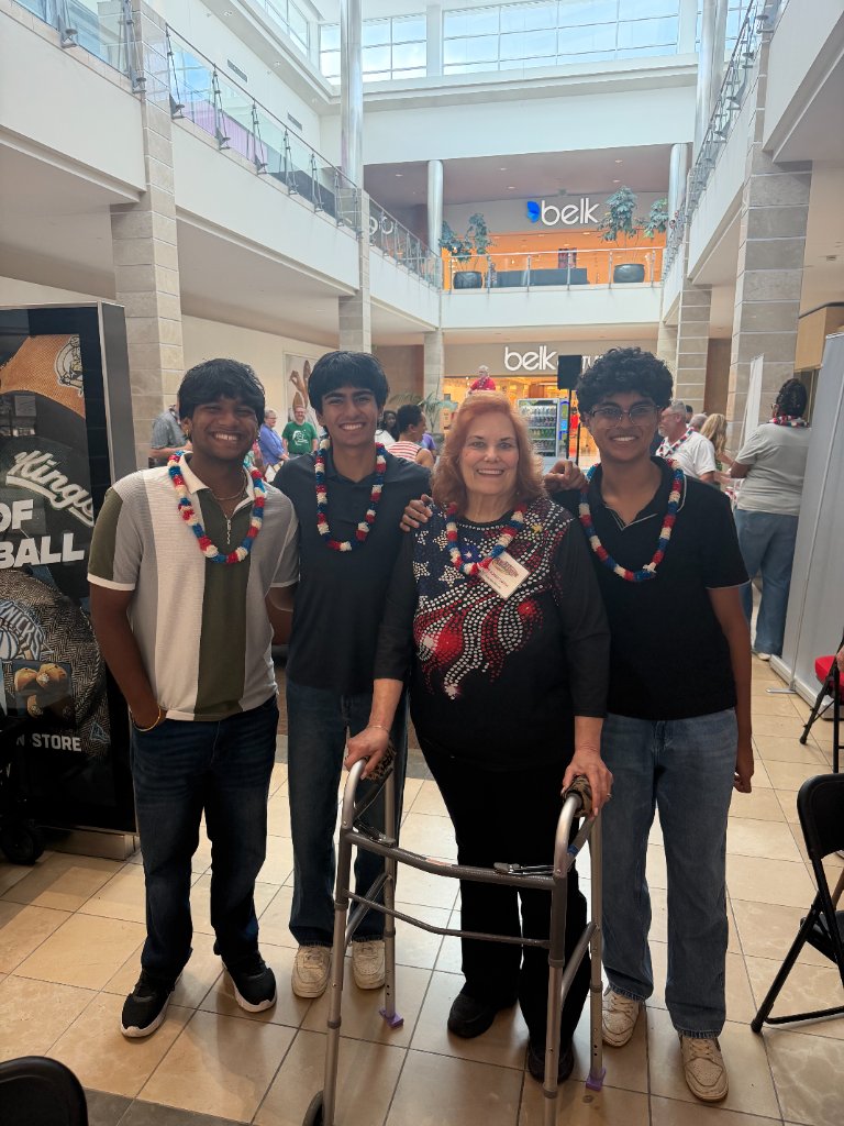 Senior Vendor Market