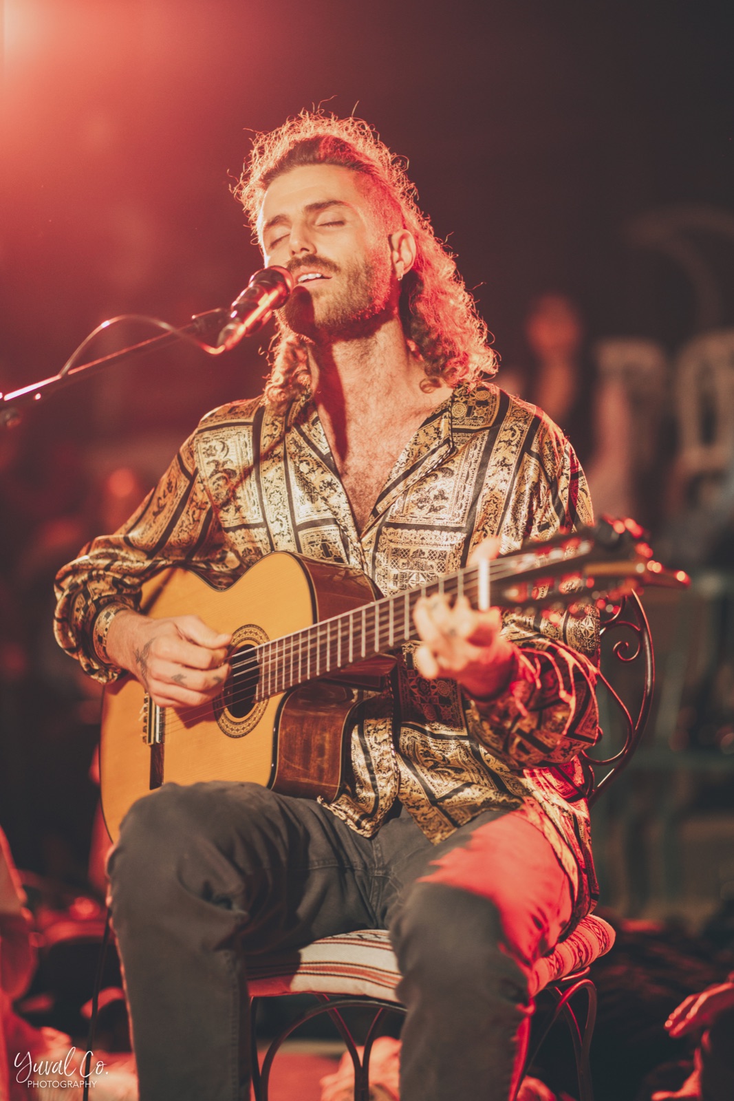Natan Rabin performing