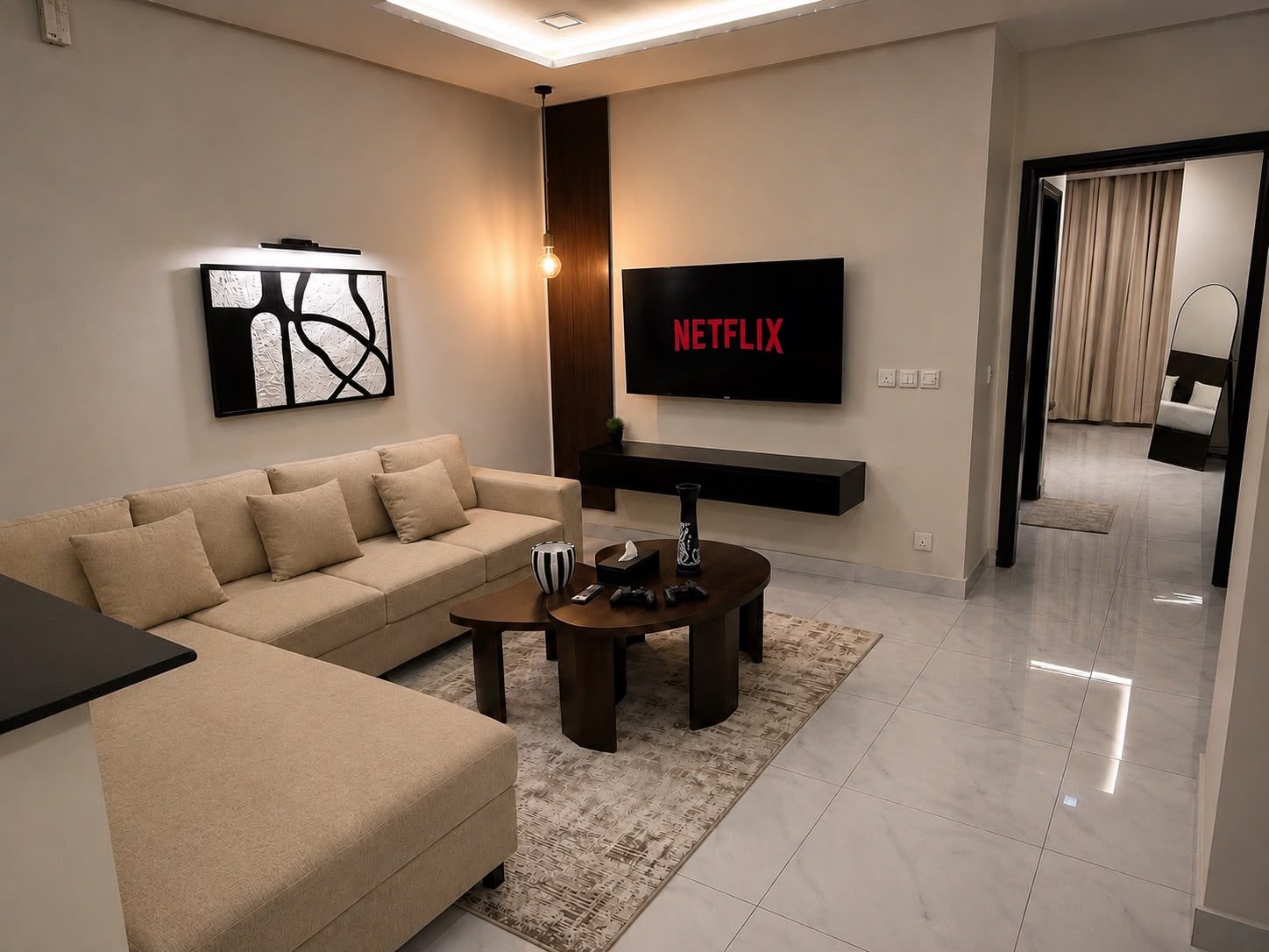 Modern Luxury 1 BHK | Self Check-in | Zameen Opal