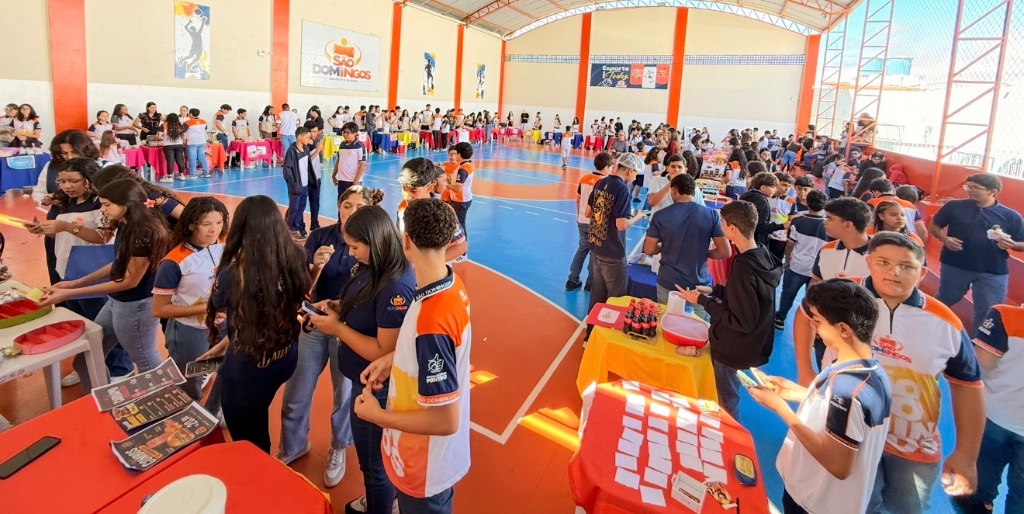 Grupo Educacional São Domingos inova com Feira do Empreendedorismo e estimula alunos a criarem seus próprios negócios