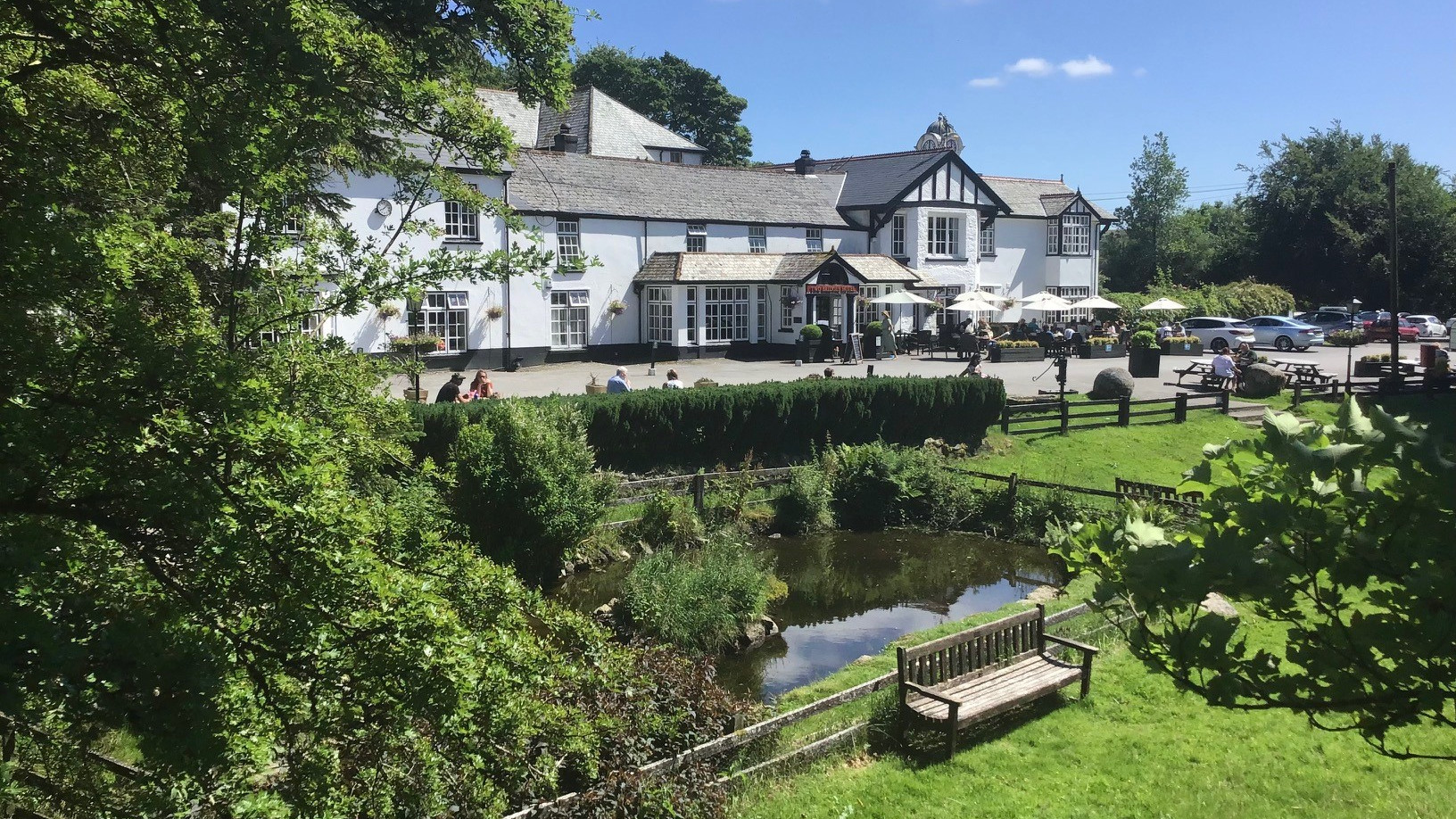 Two Bridges Hotel