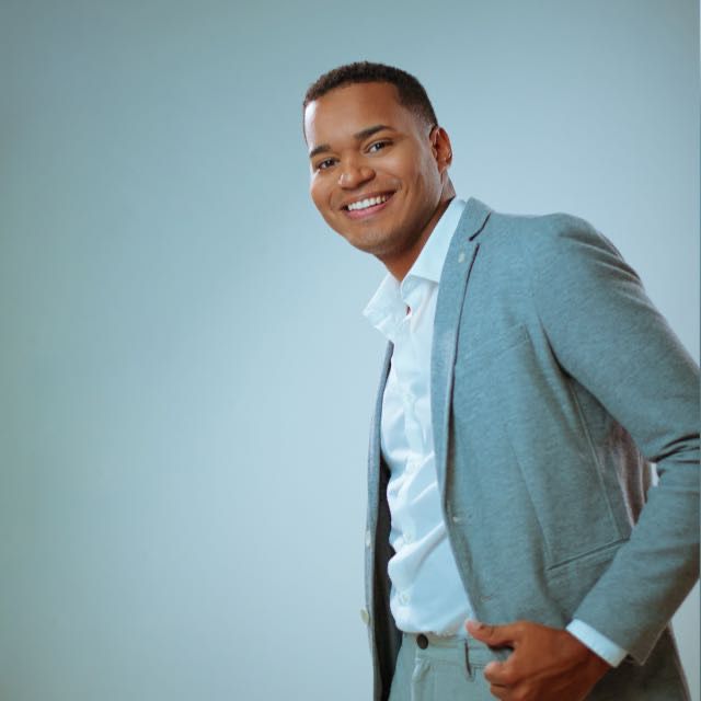 Chris Vázquez Llanos